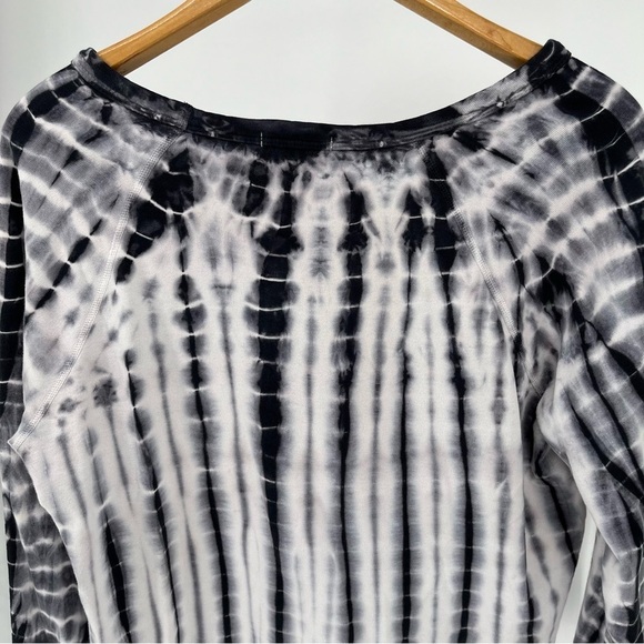 Standard James Perse Tie Dye Sweatshirt Size XL Crew 3/4 Sleeves Rolled Hem - Picture 4 of 8